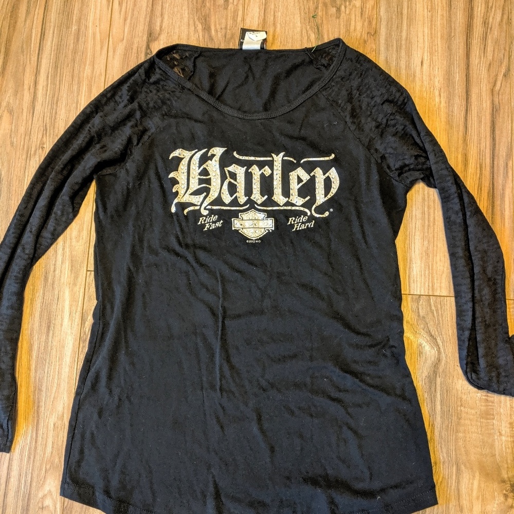Harley Davidson long sleeved black shirt. Large.